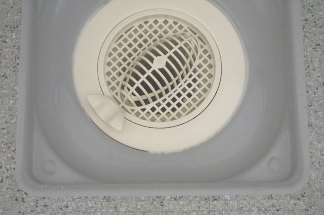 掃除して詰まりも解消したお風呂の排水口