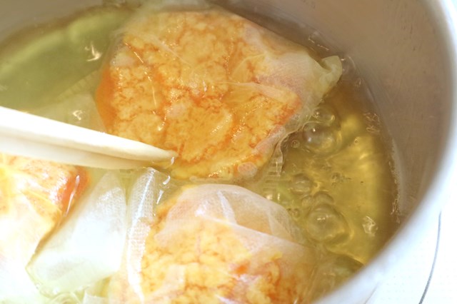 みかんの皮を煮る