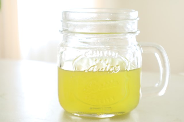 みかんの皮で作った洗剤