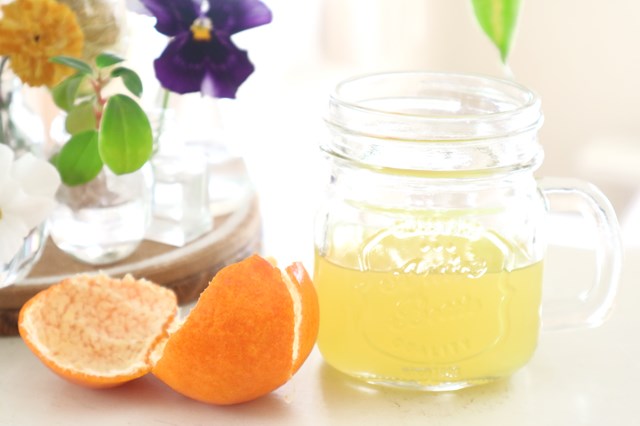 みかんの皮で洗剤づくり