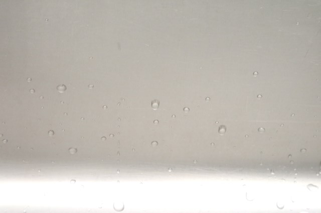 みかんの皮でシンクがつやつやに