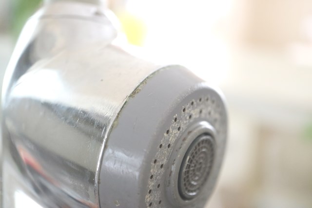 蛇口についた水垢