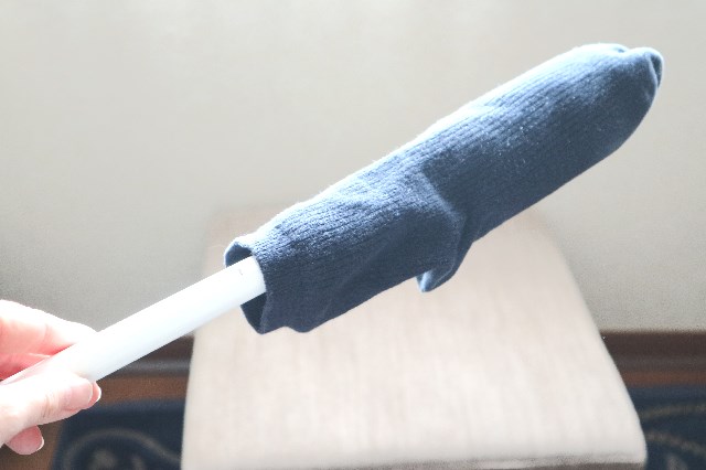 ハンディモップに靴下をセット